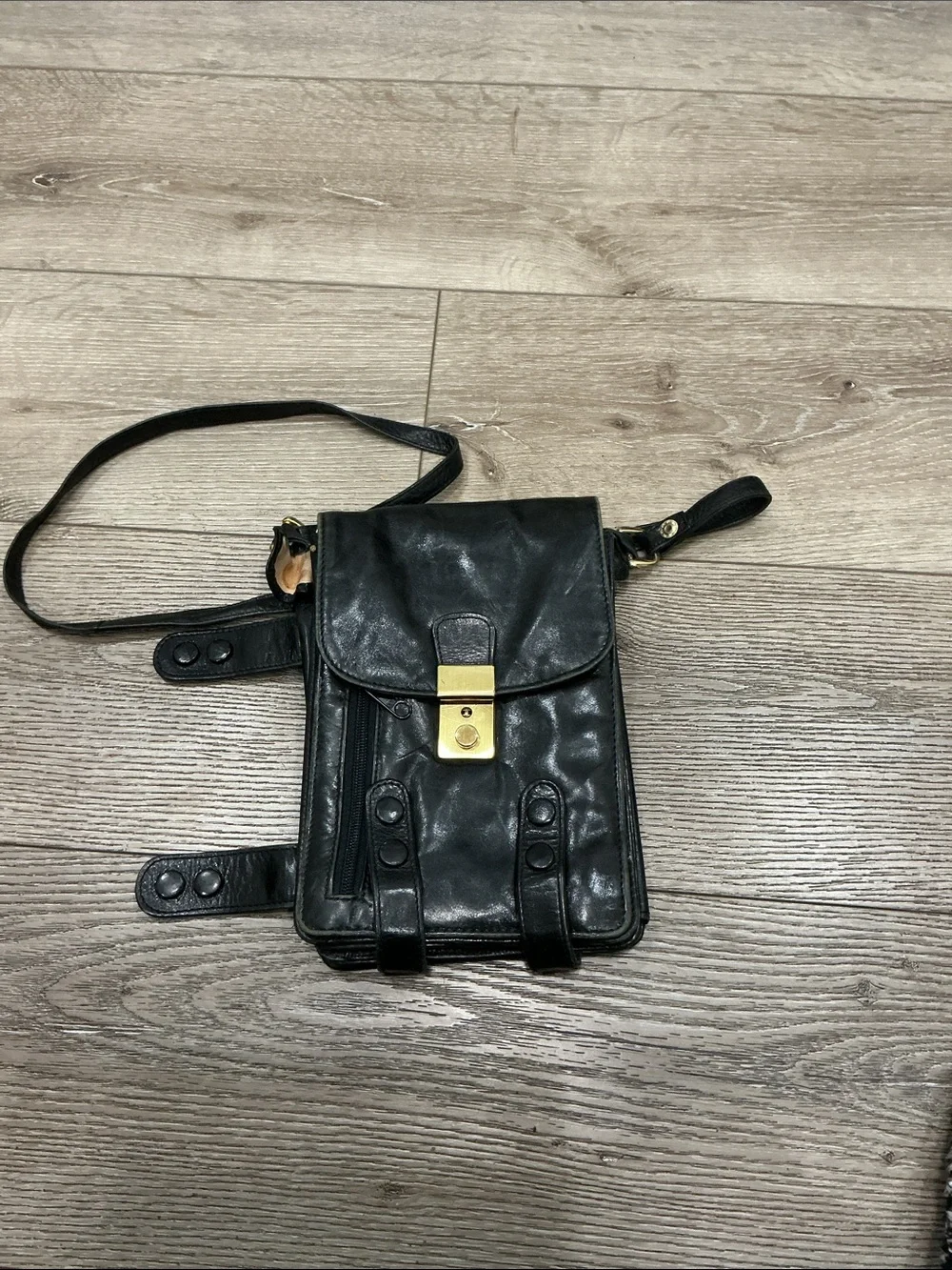 Ricci Men's Black Leather Organizer Crossbody Bag
